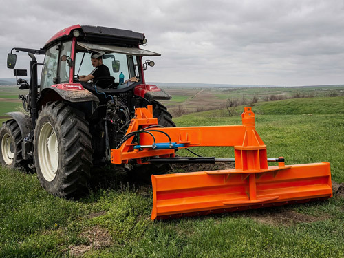 Atașamente pentru utilaje agricole